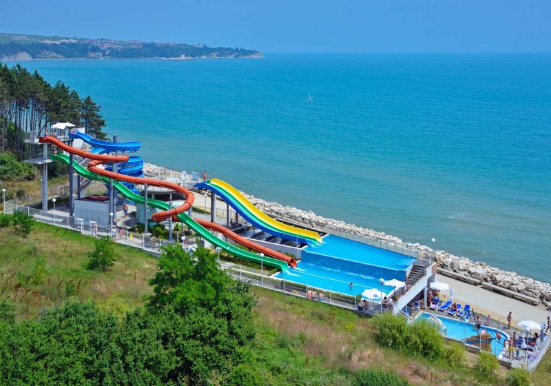 Sol Luna Bay & Mare Resort