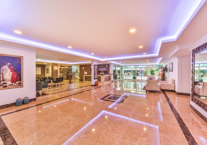 Ausstattung & Service