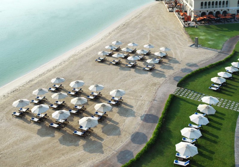 The Ritz-Carlton Abu Dhabi, Grand Canal
