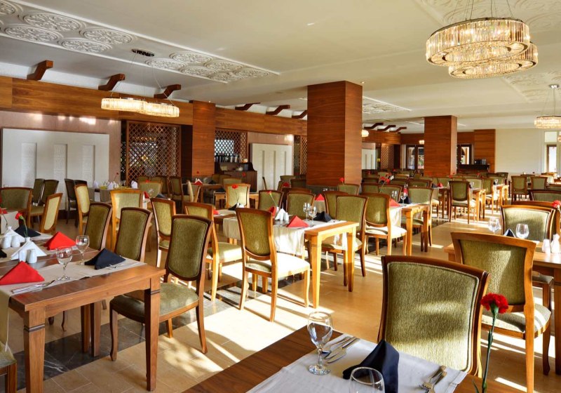 Ausstattung & Service