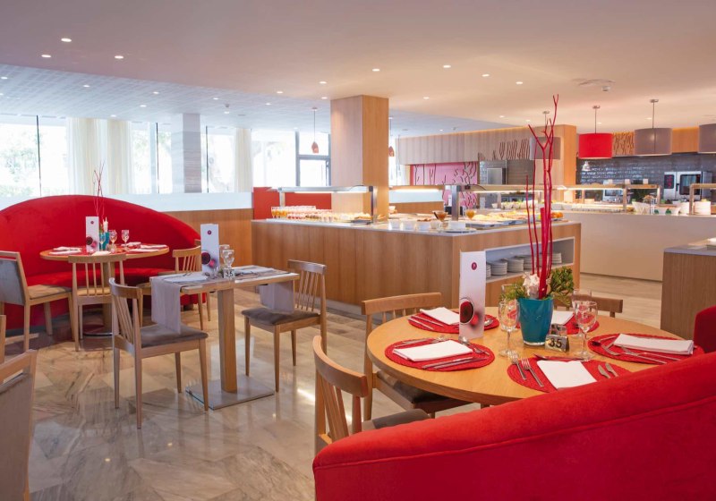 Ausstattung & Service