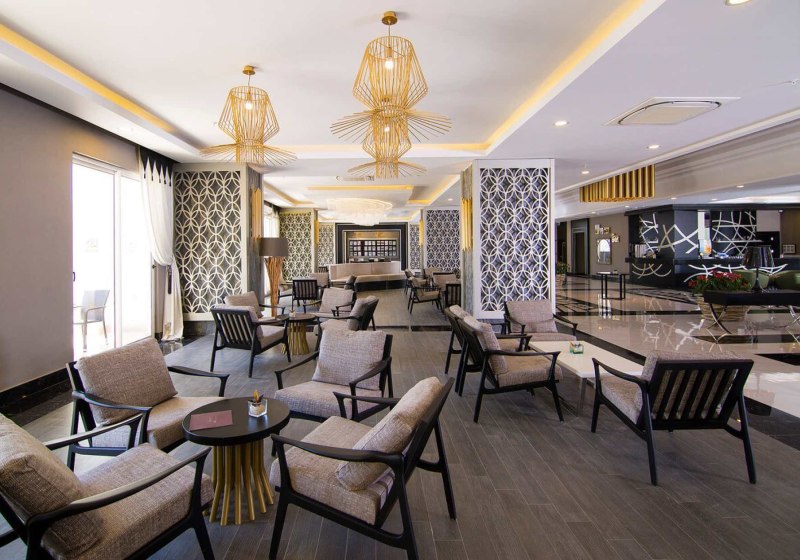 Ausstattung & Service