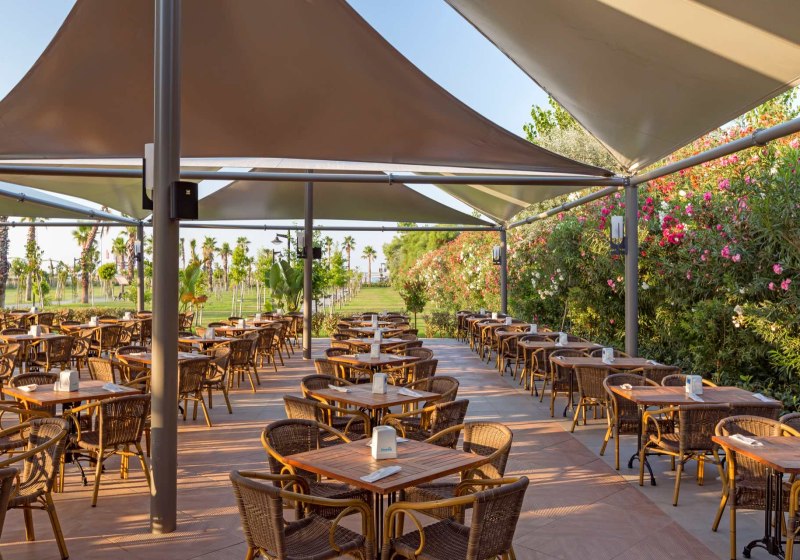 Ausstattung & Service