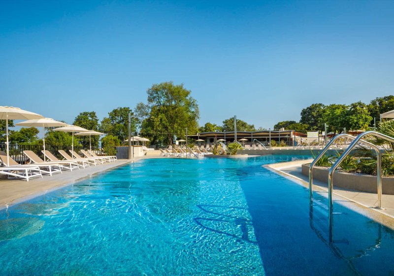 Beispiel: Hotel Außenpool