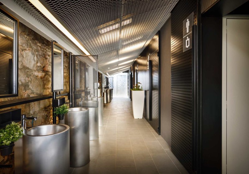 Ausstattung & Service