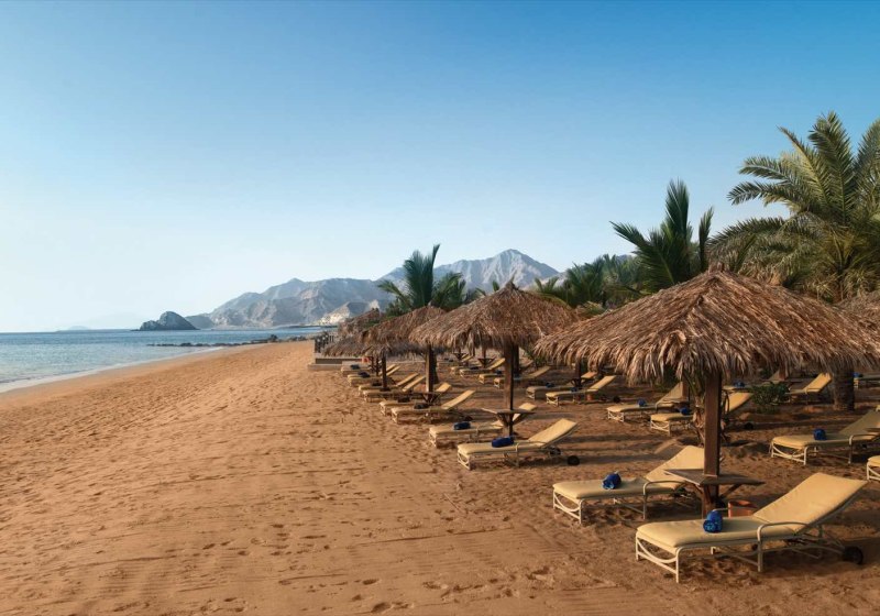 Le Meridien Al Aqah Beach Resort