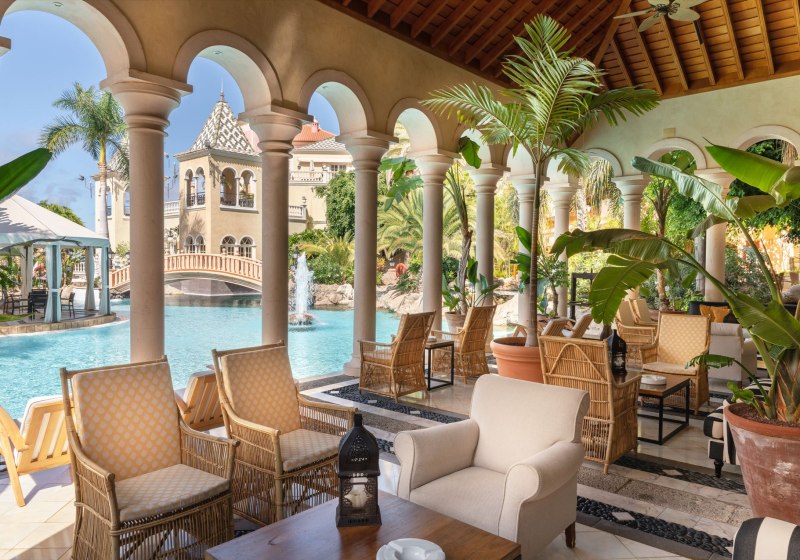 Ausstattung & Service