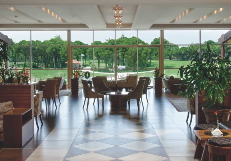 Ausstattung & Service