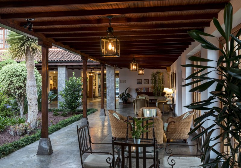 Ausstattung & Service