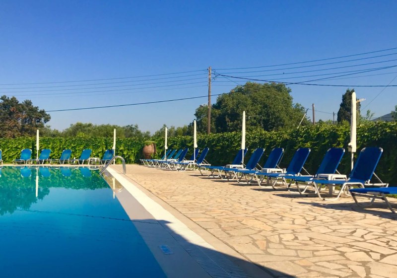 Beispiel: Hotel Außenpool