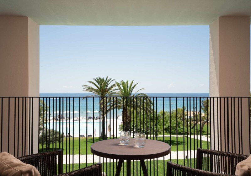 Domes of Corfu, Autograph Collection