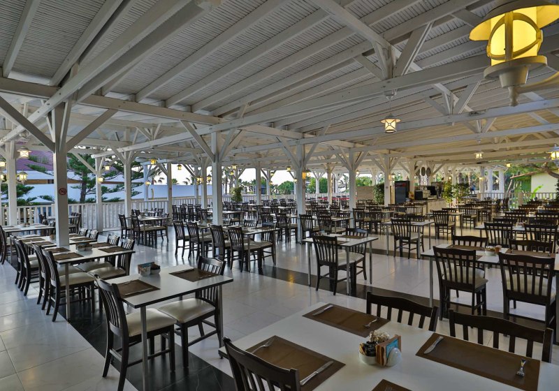 Ausstattung & Service