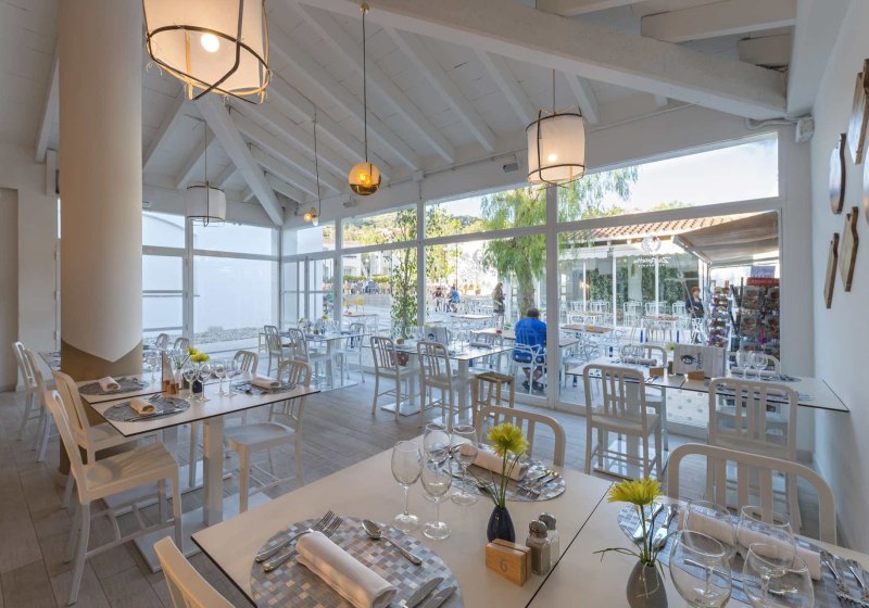 Ausstattung & Service