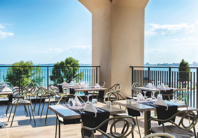 Ausstattung & Service