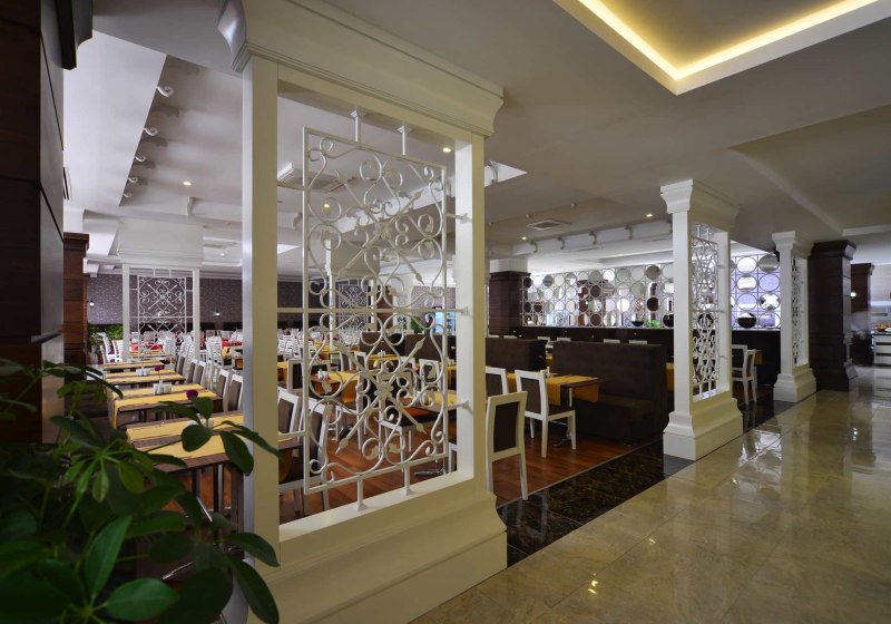 Ausstattung & Service