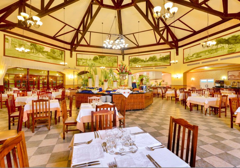 Ausstattung & Service