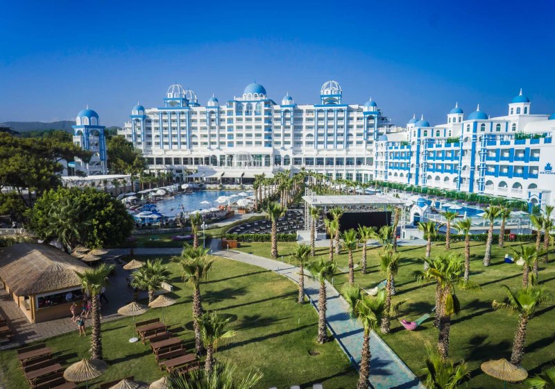 Rubi Platinum Spa Resort & Suites