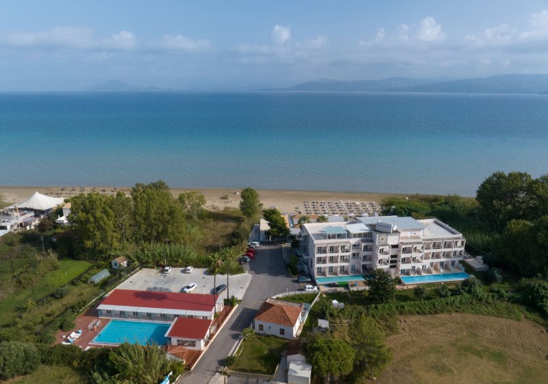 Cavomarina Beach Hotel