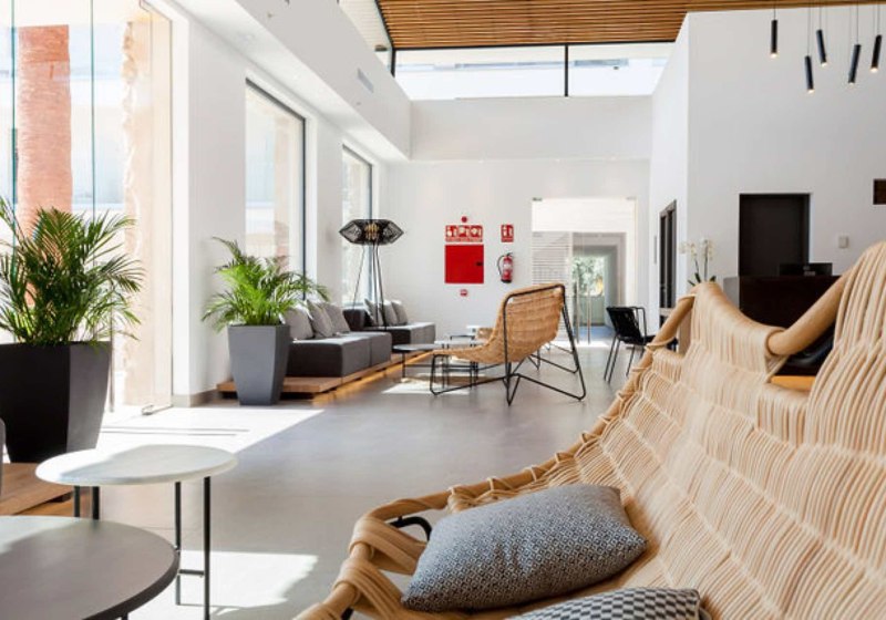 Ausstattung & Service