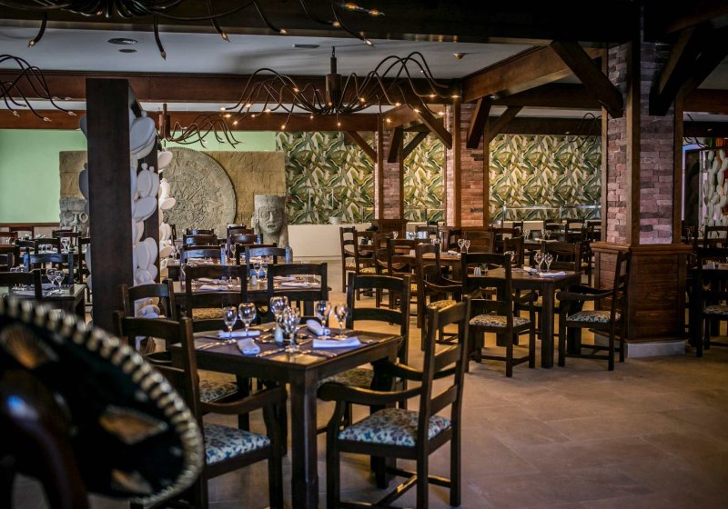 Ausstattung & Service