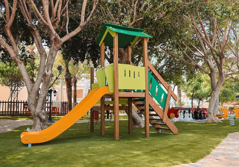 Cavo Maris Beach Hotel