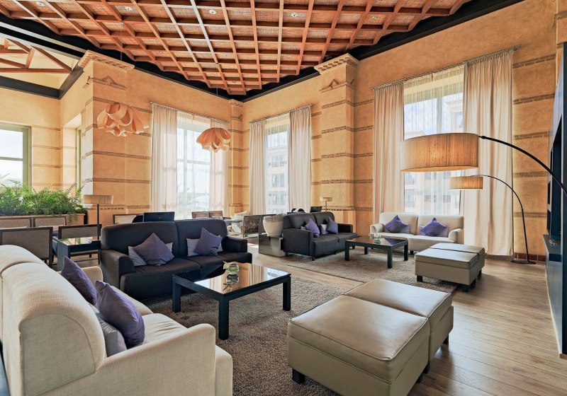 Ausstattung & Service