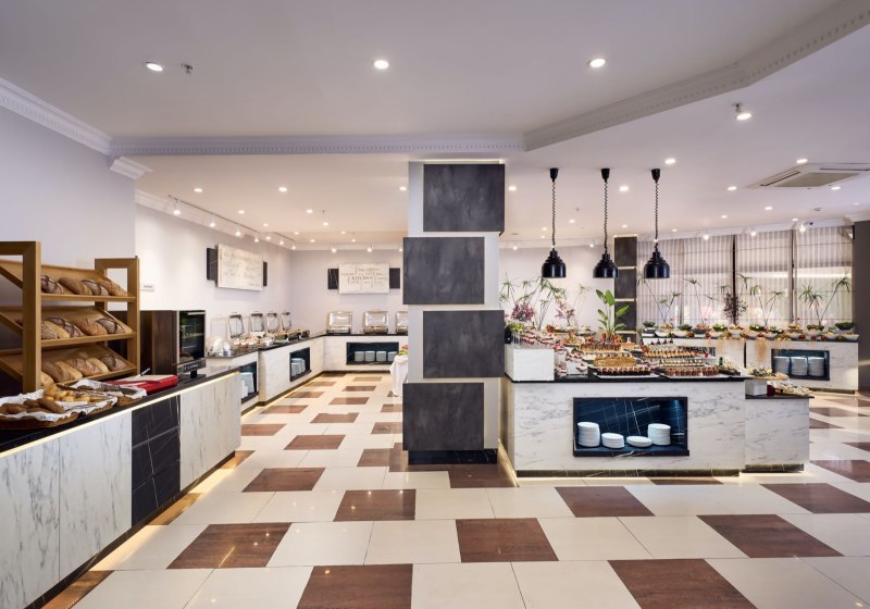 Ausstattung & Service