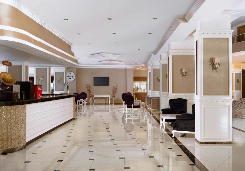 Ausstattung & Service