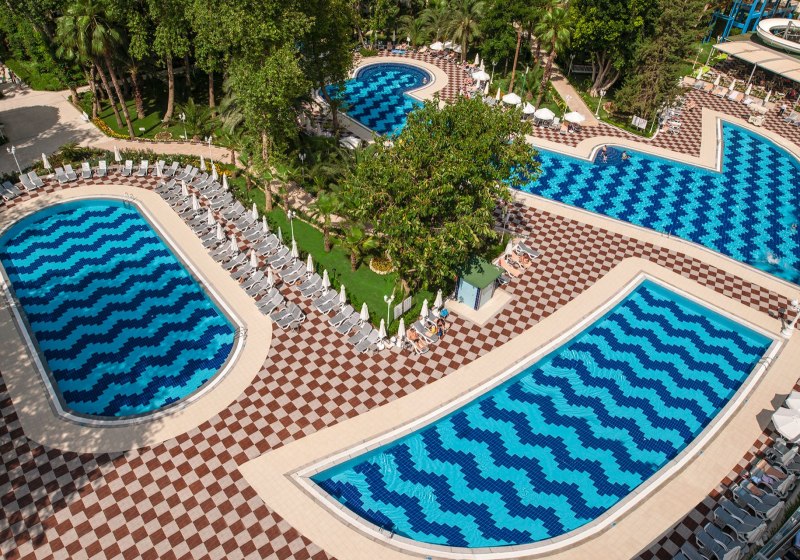 Ausstattung & Service