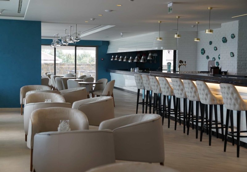 Ausstattung & Service