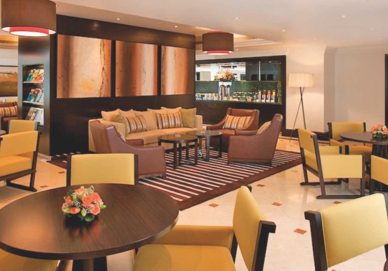 Ausstattung & Service