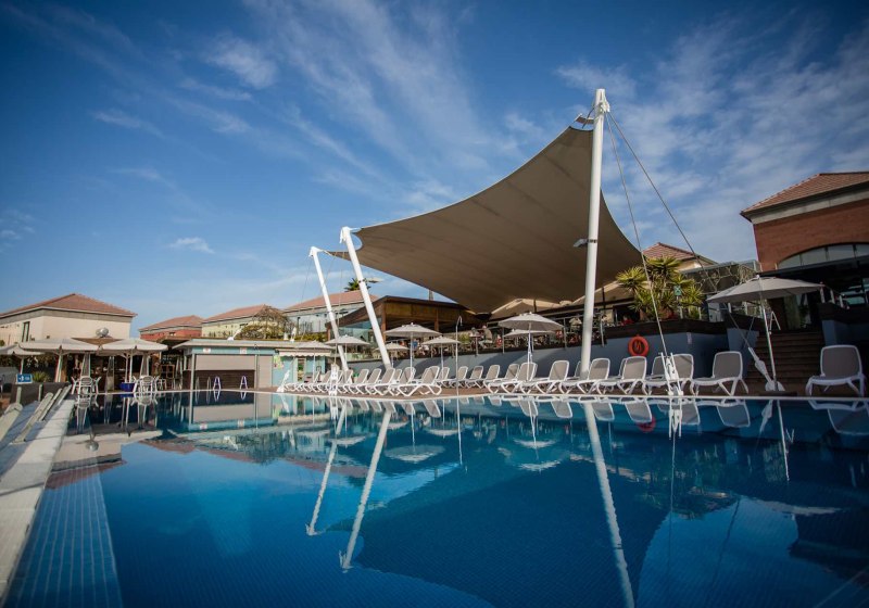 Ausstattung & Service