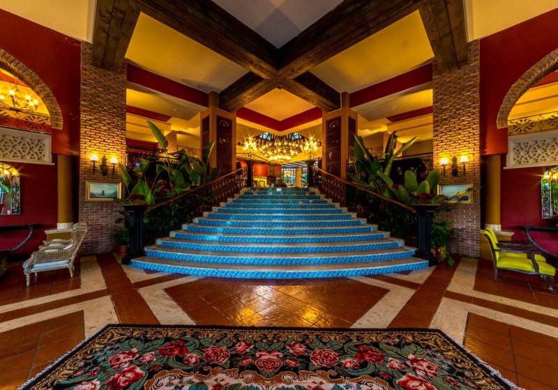 Ausstattung & Service