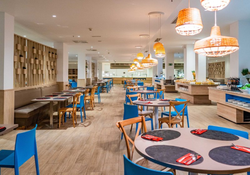 Ausstattung & Service