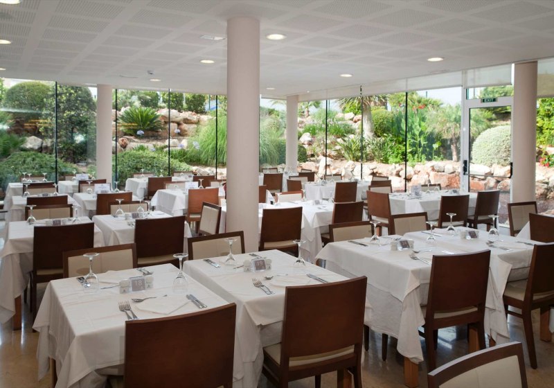 Ausstattung & Service