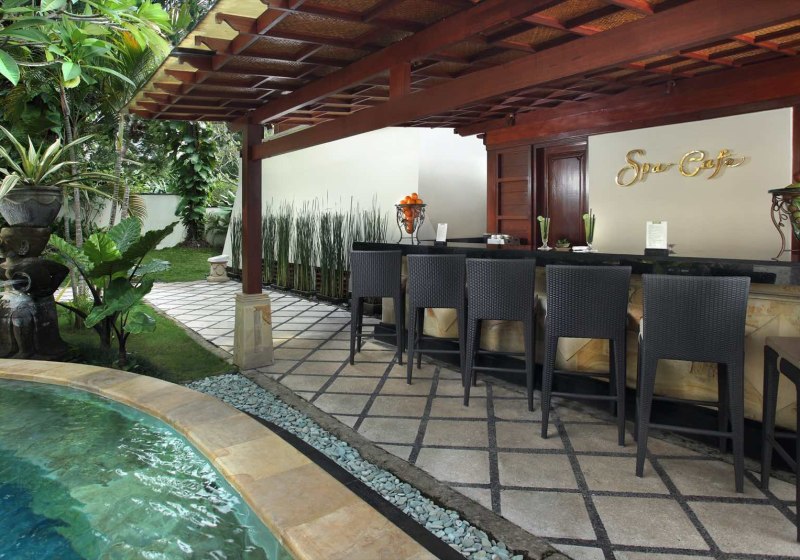 Ausstattung & Service