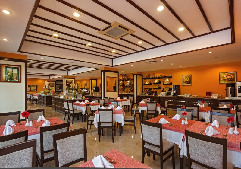 Ausstattung & Service