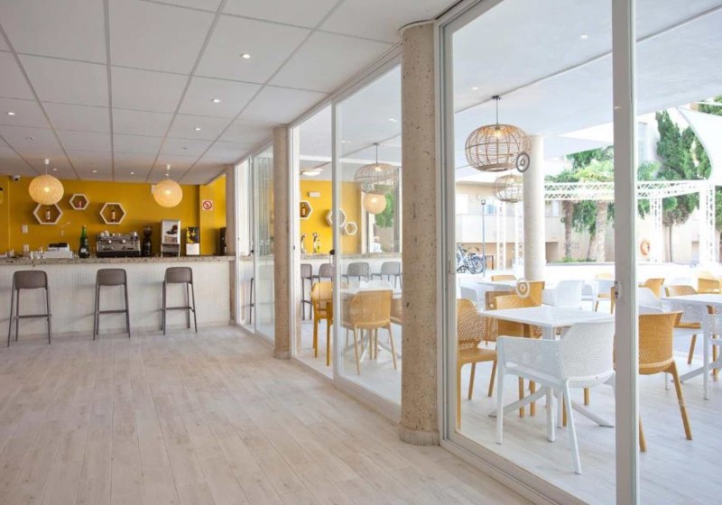 Ausstattung & Service