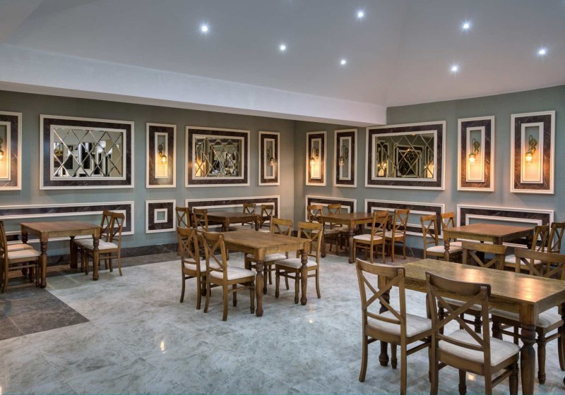 Ausstattung & Service