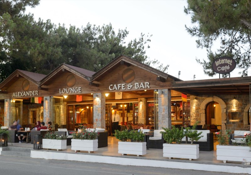 Ausstattung & Service