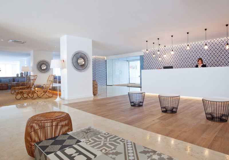 Ausstattung & Service