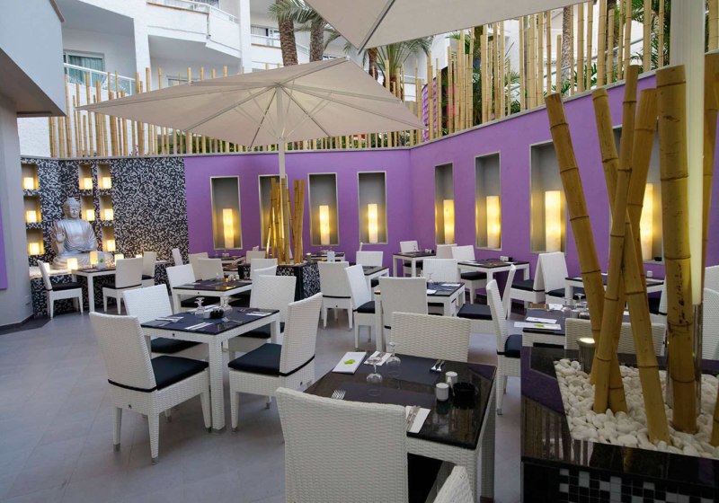 Ausstattung & Service