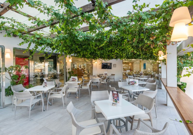 Ausstattung & Service