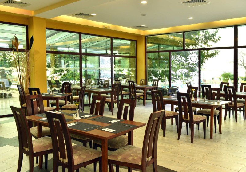 Ausstattung & Service