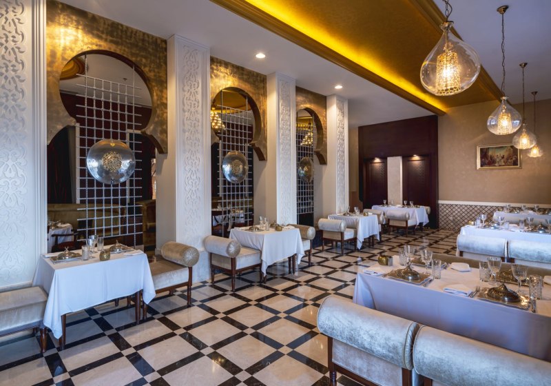 Ausstattung & Service