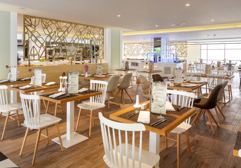 Ausstattung & Service