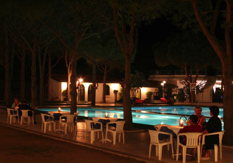 Ausstattung & Service