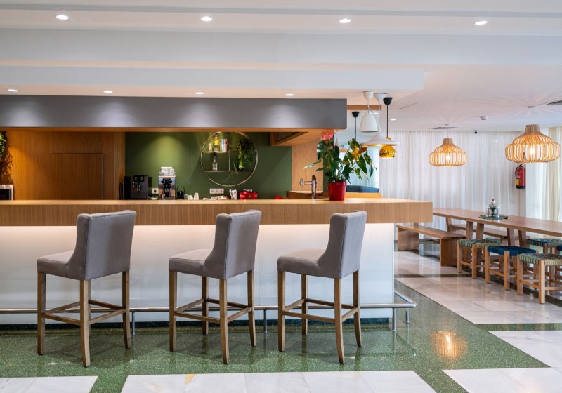 Ausstattung & Service