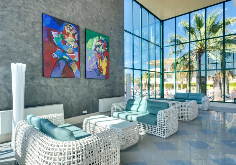 Ausstattung & Service