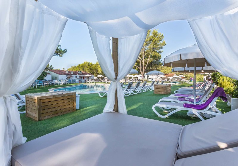 Ausstattung & Service